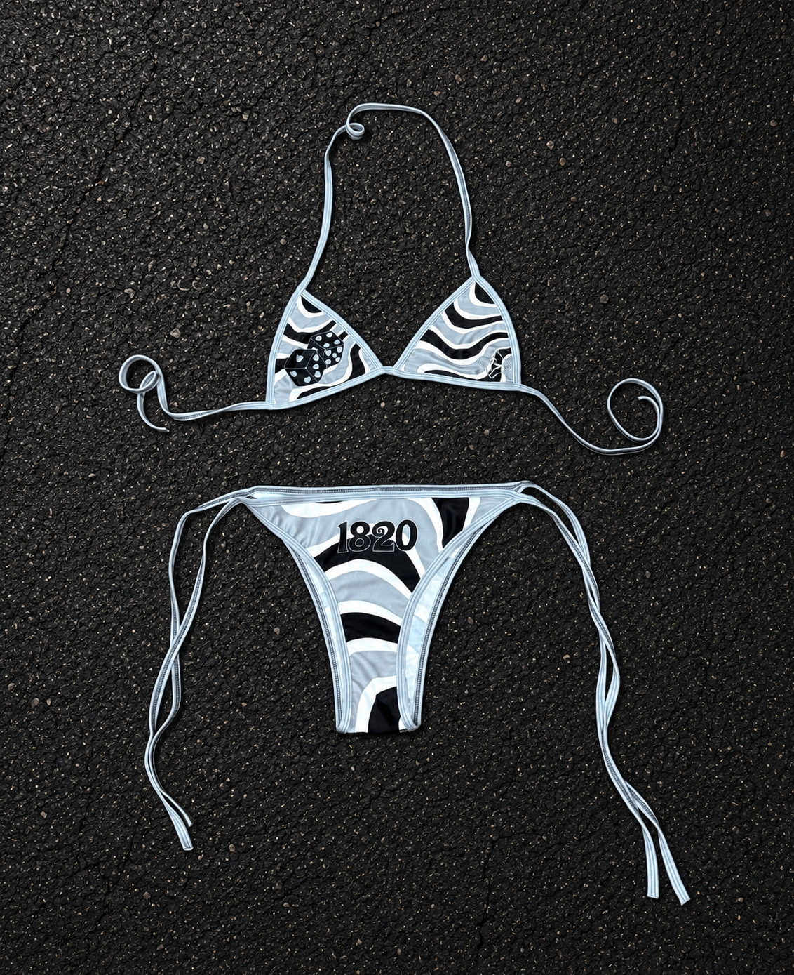 Wavy bikini